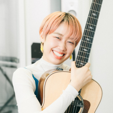 Aoi MichellE (アオイミシェル)